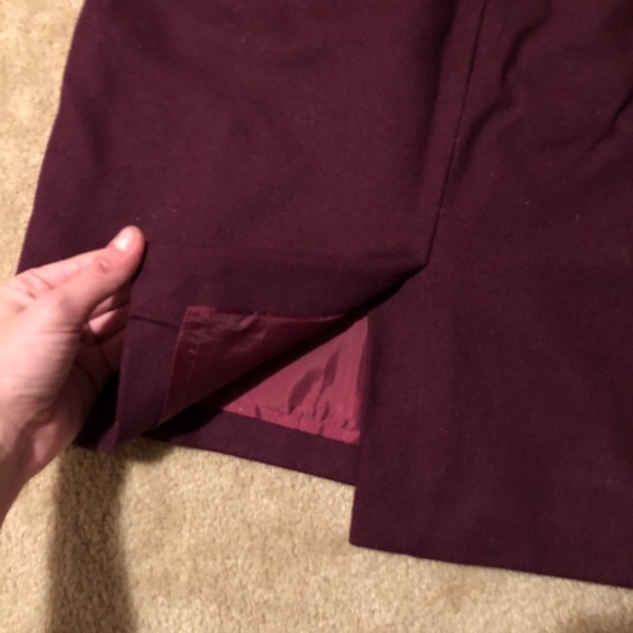 NWOT J. Crew Maroon Pencil Skirt - Picture 4 of 5